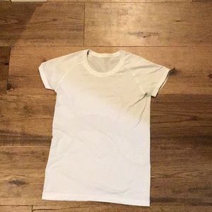 Lululemon swiftly tech T-shirt